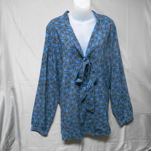 NWOT Jete button blue black top 4X